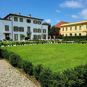  Apartment La - Convenient For Sardinia And Corsica - 4 Beds - Private Parking Included With